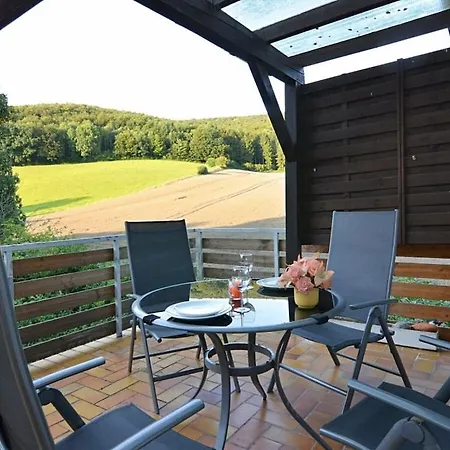 In With Balcony Semesterbostad
