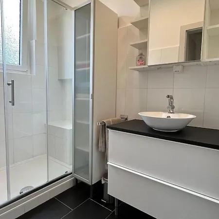 In With Balcony Semesterbostad *